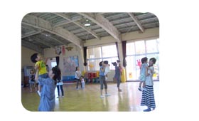 リトミックであそぼうの様子